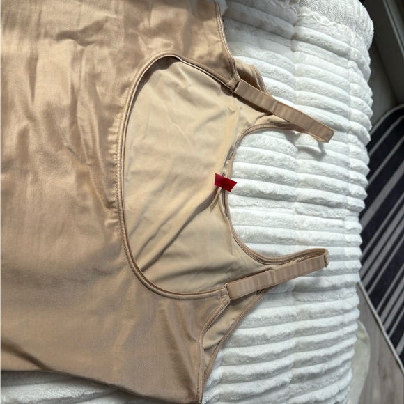 Spanx shape-wear slip - Picture 8 of 9